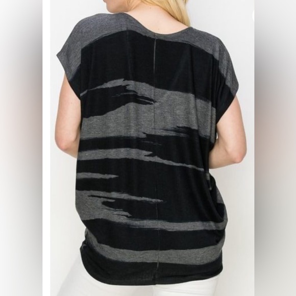 NWT Enti Clothing black/grey super soft, lightweight dolman tee - Picture 2 of 3